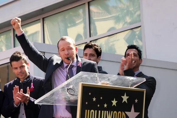 Novos miúdos no bloco, Jordan Knight, Donnie Wahlberg, Joe McIntyre, Danny Wood, Jonathan Knight — Fotografia de Stock