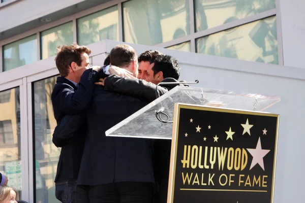 Novos miúdos no bloco, Jordan Knight, Donnie Wahlberg, Joe McIntyre, Danny Wood, Jonathan Knight — Fotografia de Stock