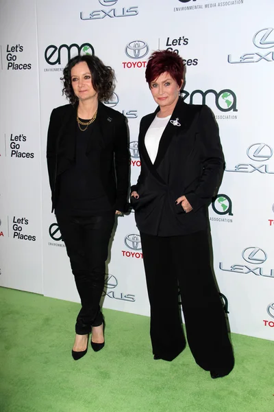 Sara Gilbert, Sharon Osbourne — Stockfoto