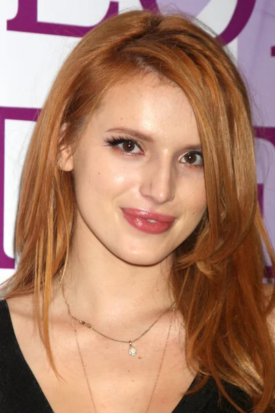 Bella Thorne — Stockfoto