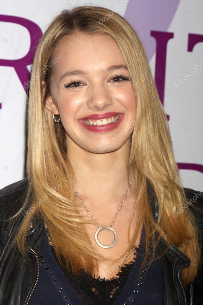 Sadie Calvano 2022