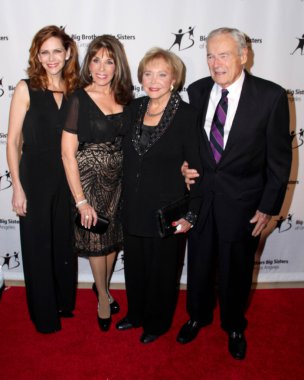 Christine Harte, Kate Linder, Lee Phillip Bell, konuk