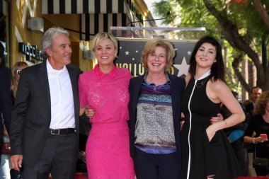 Gary Cuoco, Kaley Cuoco, Layne Cuoco, Briana Cuoco