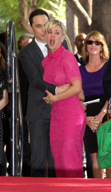 Kaley Cuoco, Jim Parsons