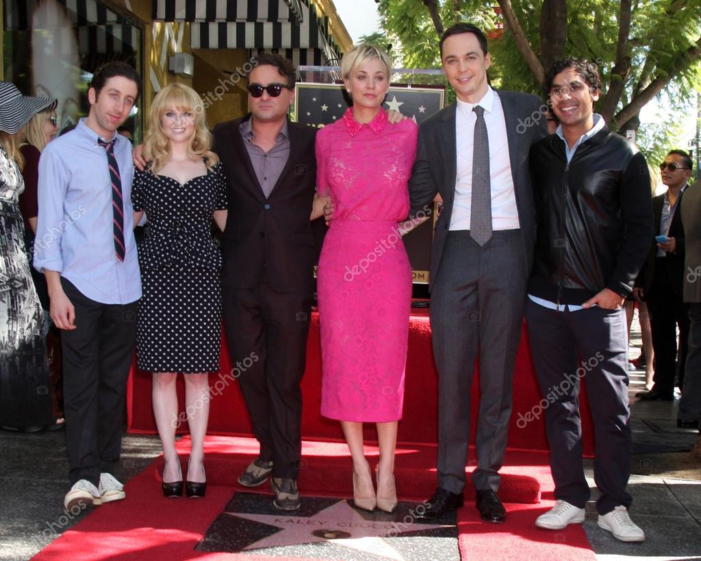 Simon Helberg, Melissa Rausch, Johnny Galecki, Kaley Cuoco, Jim Parsons,  Kunal Nayyar — Stock Editorial Photo © Jean_Nelson #56796843, image size:1024x819