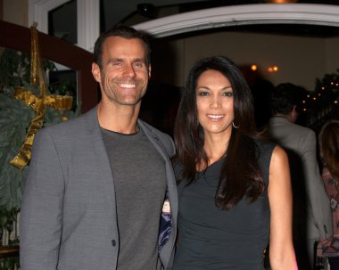 Cameron Mathison, Vanessa Arevalo