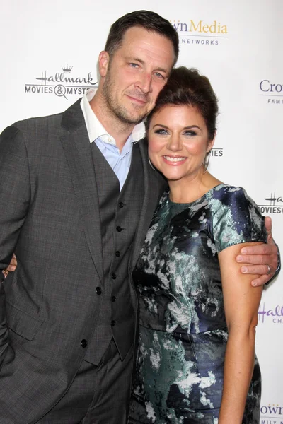 Brady Smith, Tiffani Thiessen — Stock Photo, Image