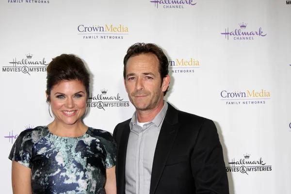 Tiffani Thiessen, Luke Perry — Zdjęcie stockowe