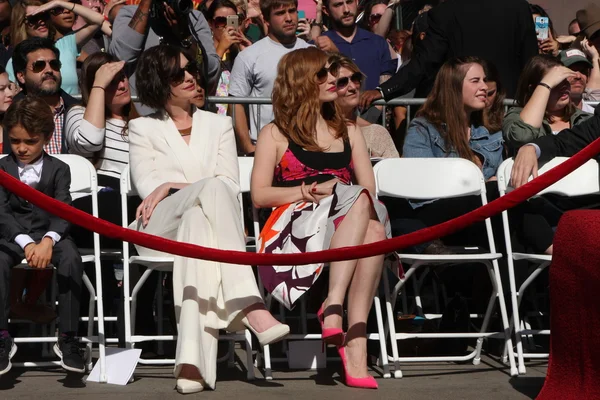 Anne Hathaway, Jessica Chastain — Fotografia de Stock