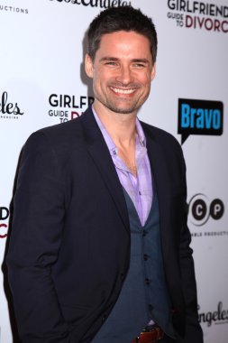 Warren Christie