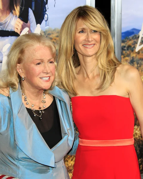 Laura Dern, Diane Ladd — Foto de Stock