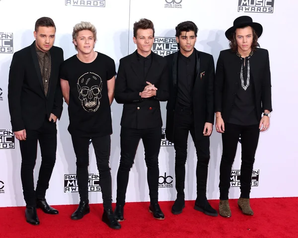 Una dirección, Liam Payne, Niall Horan, Louis Tomlinson, Zayn Malik, Harry Styles — Foto de Stock