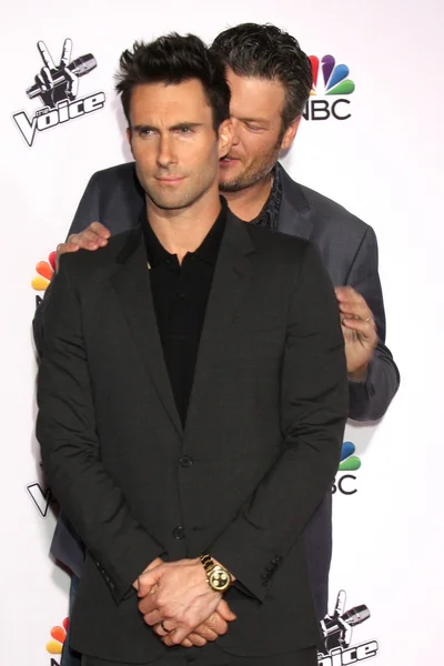 Blake Shelton, Adam Levine — Stock Photo, Image