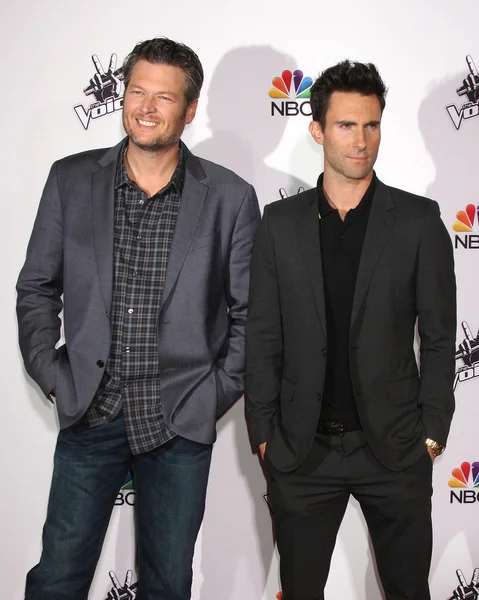 Blake Shelton og Adam Levine. - Stock-foto