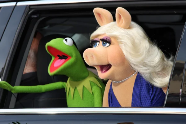 Kermit la rana, signorina Piggy — Foto Stock