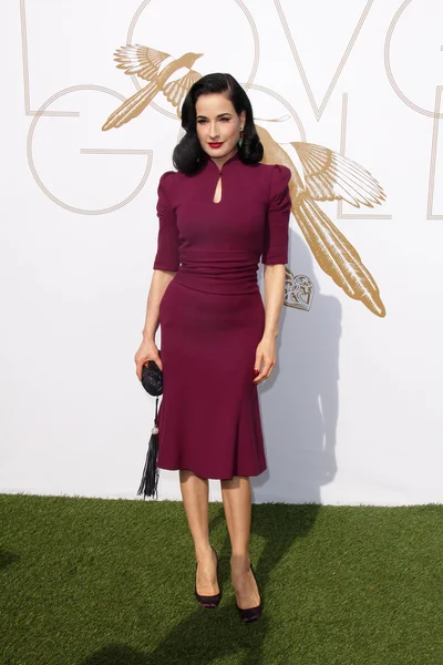 Dita Von Teese — Photo