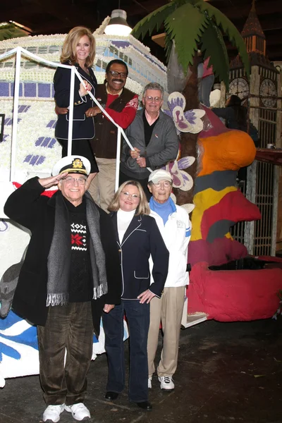 Jill Whelan, Ted Lange, Fred Grandy, Gavin MacLeod, Lauren Tewes, Bernie Kopell — Stock Photo, Image