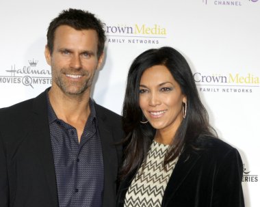 Vanessa Arevalo, Cameron Mathison