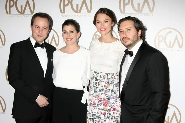 Ido Ostrowsky, Nora Grossman, Keira Knightley, Teddy Schwarzman — Stockfoto