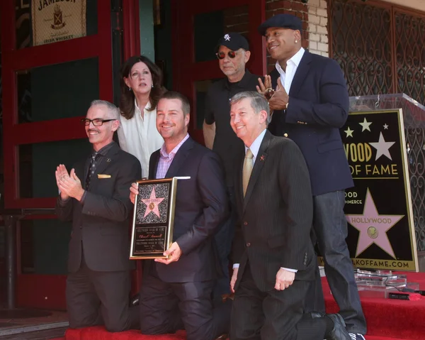 Kamer ambtenaar, Mitch O'Farrell, Paul Brinkman, Ll Cool J, Chris O'Donnell, Leron Gubler — Stockfoto