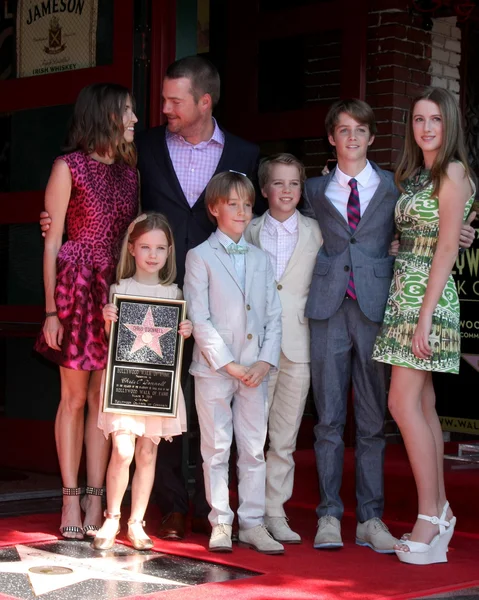 Caroline Fentress O 'Donnell, Chris O' Donnell, Lily Anne O 'Donnell, Charles McHugh O' Donnell, Finley O 'Donnell, Maeve Frances O' Donnell, Christopher O 'Donnell Jr — Foto de Stock