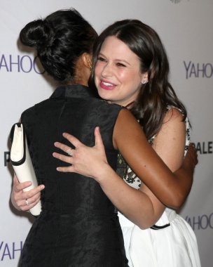 Kerry Washington, Katie Lowes