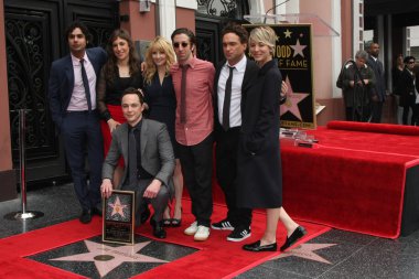 Jim Parsons, Recep Nayyar, Mayim Bialik, Melissa Rauch, Simon Helberg, Johnny Galecki, Kaley Cuoco-tatlım
