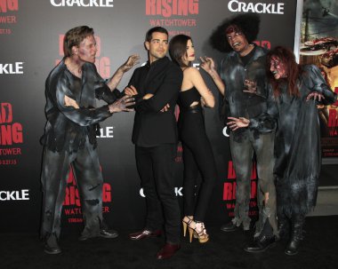 Jesse Metcalfe, Meghan Ory, Zombies clipart