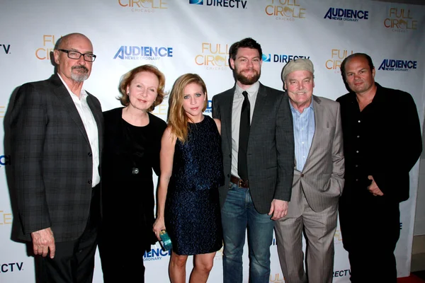 Terry O'Quinn, Kate Burton, Brittany Snow, Patrick Fugit, Stacy Keach, Chris Bauer — Stockfoto