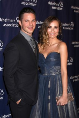 Matt Lanter, Angela Lanter