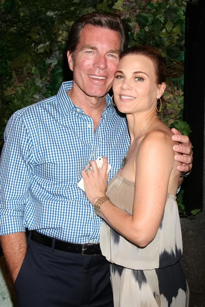 Peter Bergman, Gina Tognoni — Stock Photo, Image