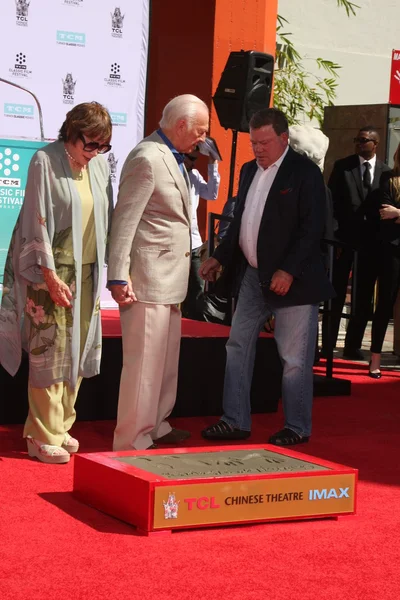 Shirley Maclaine, Christopher Plummer, William Shatner — Photo