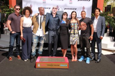 Vin Diesel, öfkeli 7 döküm ve mürettebat