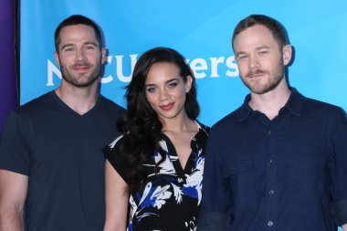 Luke Macfarlane, Hannah John-Kamen, Aaron Ashmore