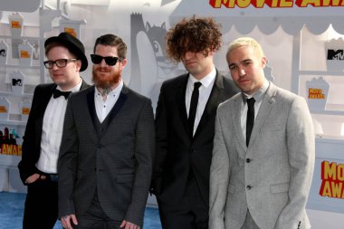 Patrick Stump, Andy Hurley, Joe Trohman, Pete Wentz, Fall Out Boy
