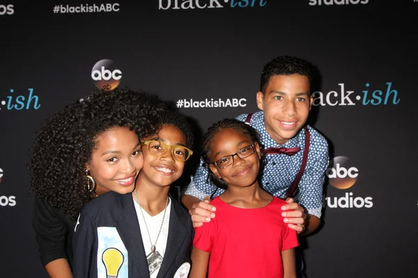 Yara Shahidi, Miles Brown, Marcus Scribner, Marsai Martin — Stock Photo, Image