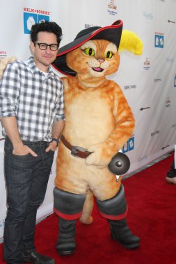 J.J. Abrams, Puss