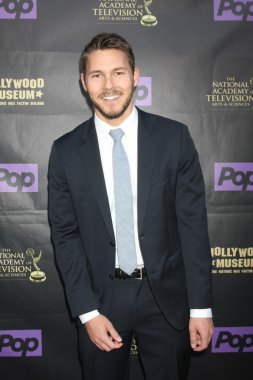 Scott Clifton