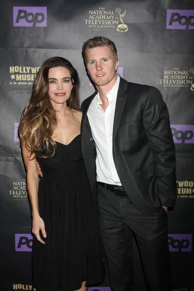 Amelia Heinle, Thad Luckinbill — Foto de Stock