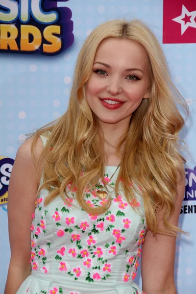 Dove Cameron — Stock Photo, Image