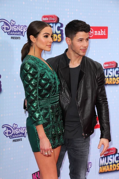 Olivia Culpo, Nick Jonas — Foto Stock