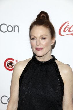 Julianne Moore