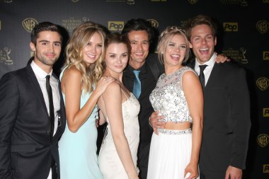 Max Erlich, Melissa Ordway, avcı Kral, Matthew Atkinson, Kelli Goss, Lachlan Buchanan