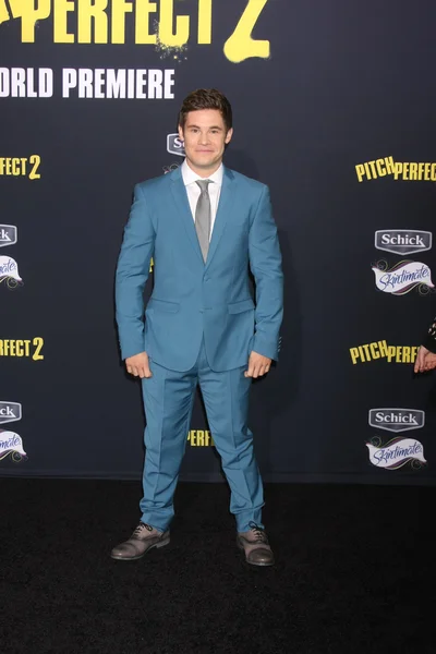 Adam Devine — Stockfoto