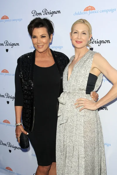 Kris Jenner, Kelly Rutherford — Stock Photo, Image