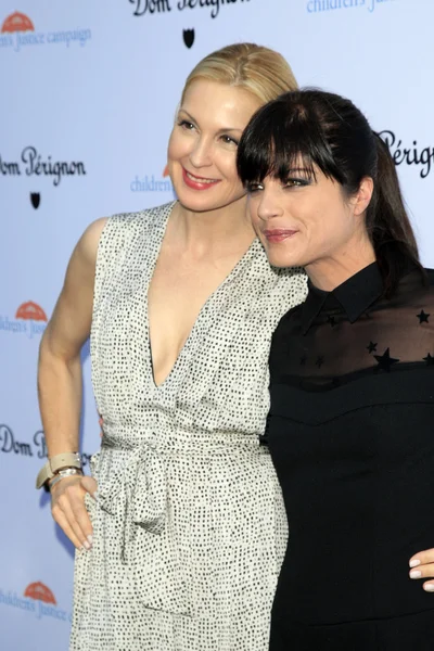 Kelly Rutherford, Selma Blair — Stockfoto