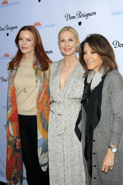 Marcia Cross, Kelly Rutherford, Marianne Williamson — Stock Photo, Image