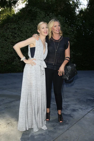 Kelly Rutherford, Natasha Henstridge