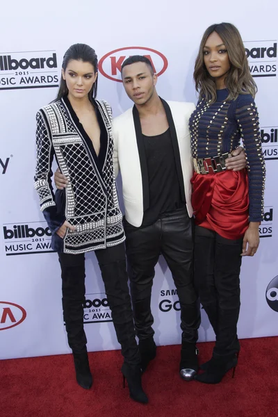 Jourdan Dunn, Olivier Rousteing, Kendall Jenner — Foto Stock