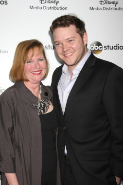 Harry Ford, annesi ile